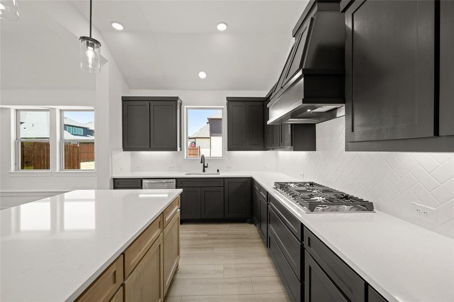 317 Willie- Kitchen-4