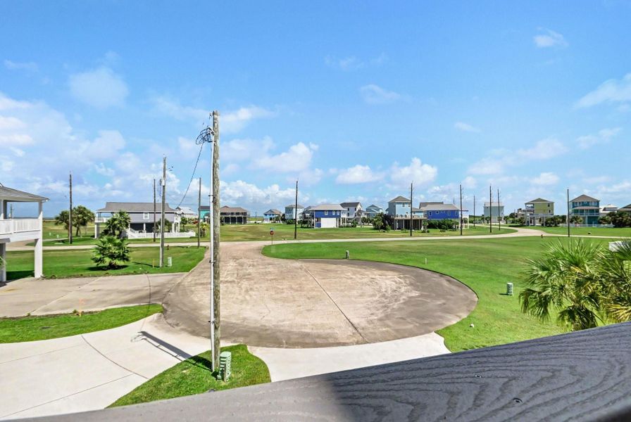 Community amenities in , Galveston (Image 32).
