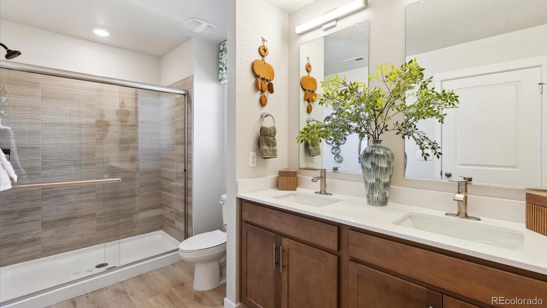 Furnished interior view inside a new home in Horizon Uptown, Aurora (Image 9).