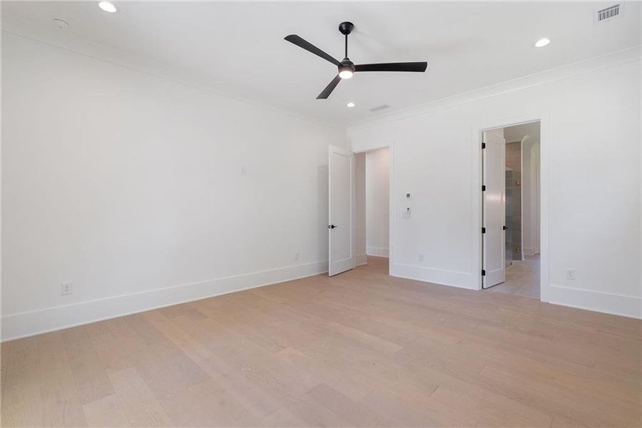 Spacious, unfurnished interior of a new home in , Woodstock (Image 46).