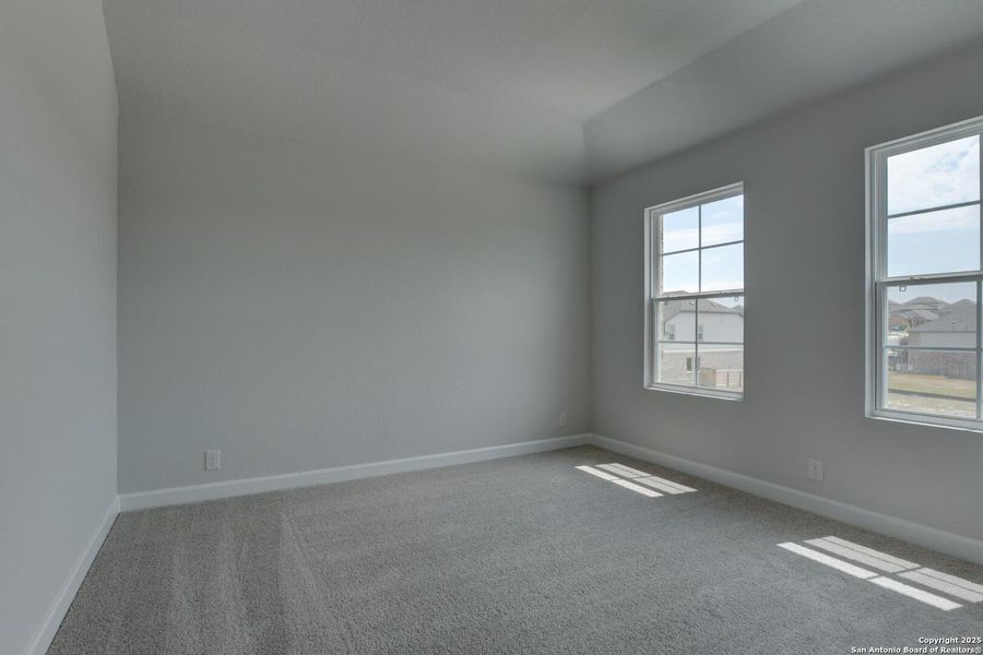 Spacious, unfurnished interior of a new home in Arcadia Ridge, San Antonio (Image 11). Spacious, unfurnished interior of a new home in Arcadia Ridge, San Antonio (Image 11).
