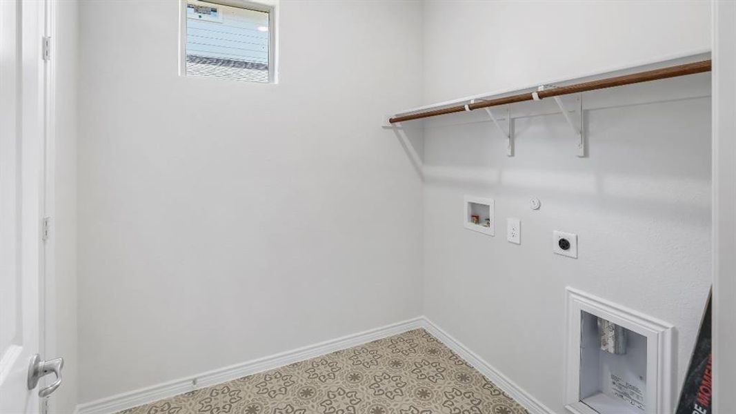 Spacious, unfurnished interior of a new home in The Landing at Hidden Lakes, McKinney (Image 14). Spacious, unfurnished interior of a new home in The Landing at Hidden Lakes, McKinney (Image 14).