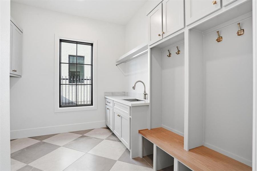 Furnished interior view inside a new home in , Fort Worth (Image 10).