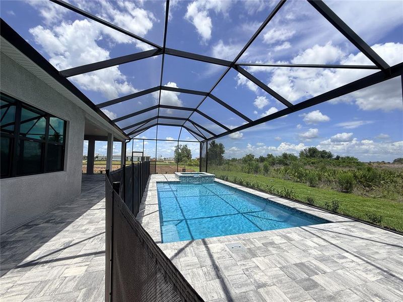 Exterior details and patio area of a home in Del Webb Catalina, Lakewood Ranch (Image 3).