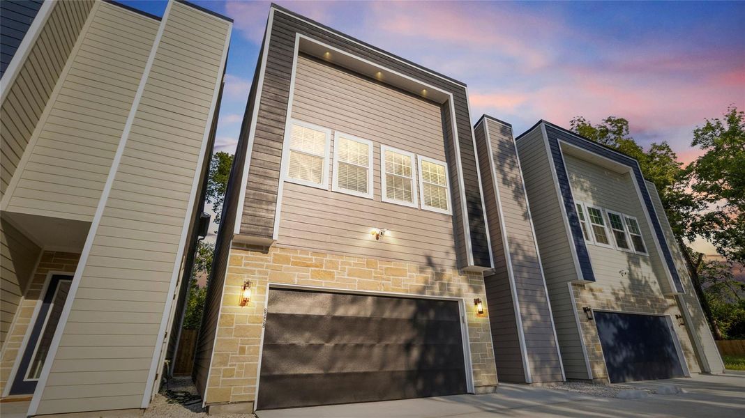 From this angle, you see just how much space you own out front. Whether it’s guests pulling up for dinner, kids shooting hoops on the driveway, or your cars lined up side by side, this spot feels both practical and picture-perfect. From this angle, you see just how much space you own out front. Whether it’s guests pulling up for dinner, kids shooting hoops on the driveway, or your cars lined up side by side, this spot feels both practical and picture-perfect.