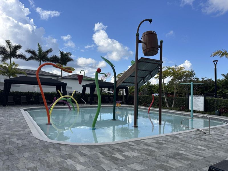 splash pool splash pool