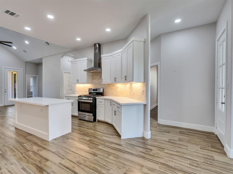 Furnished interior view inside a new home in , Dickinson (Image 7).