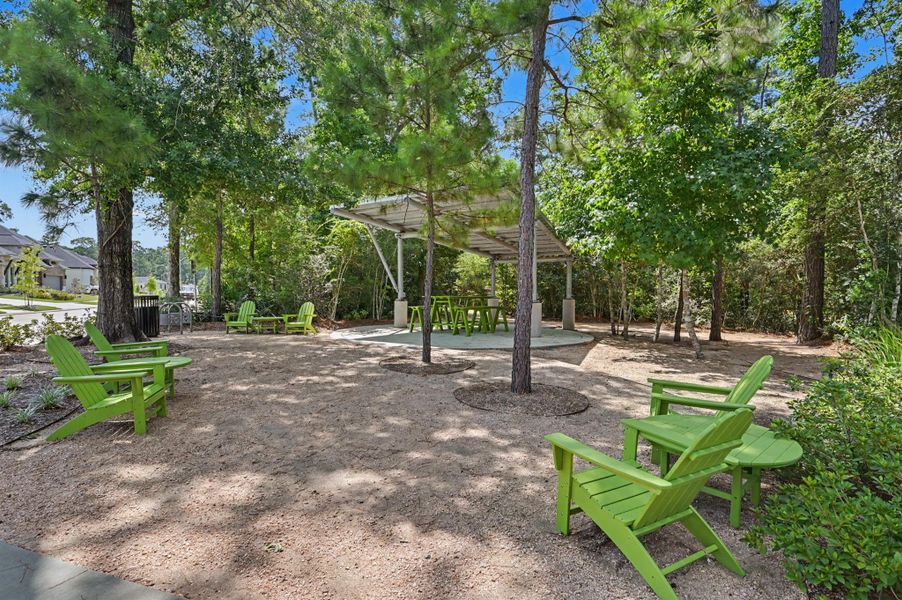 This pocket park has shaded seating and a covered picnic area. What a great spot to meet up with neighbors! This pocket park has shaded seating and a covered picnic area. What a great spot to meet up with neighbors!