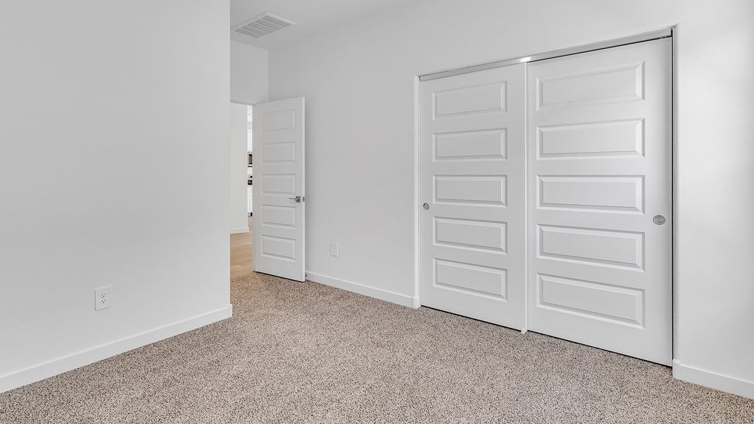 Spacious, unfurnished interior of a new home in The Oasis at Rocking K, Vail (Image 42).