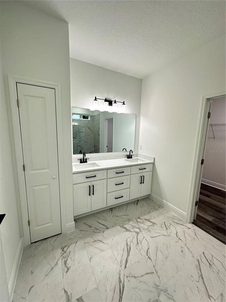 Image 14 of a home in .