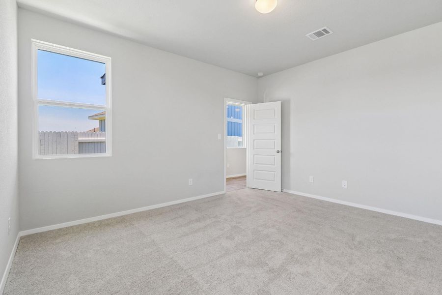 Spacious, unfurnished interior of a new home in Harvest Ridge, Elgin (Image 15). Spacious, unfurnished interior of a new home in Harvest Ridge, Elgin (Image 15).