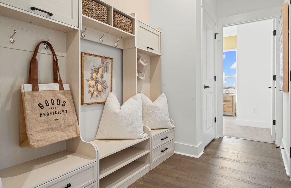 Representative furnished interior of a home built from the Riverton by Pulte Homes in Creekside at Skelton, Hoschton (Image 8).