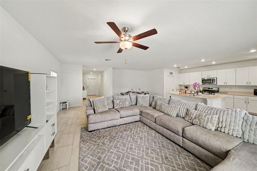 Furnished interior view inside a new home in Two Rivers, Zephyrhills (Image 5).