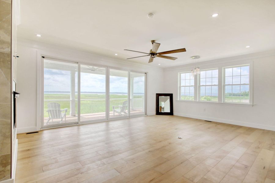 Spacious, unfurnished interior of a new home in , Georgetown (Image 43).