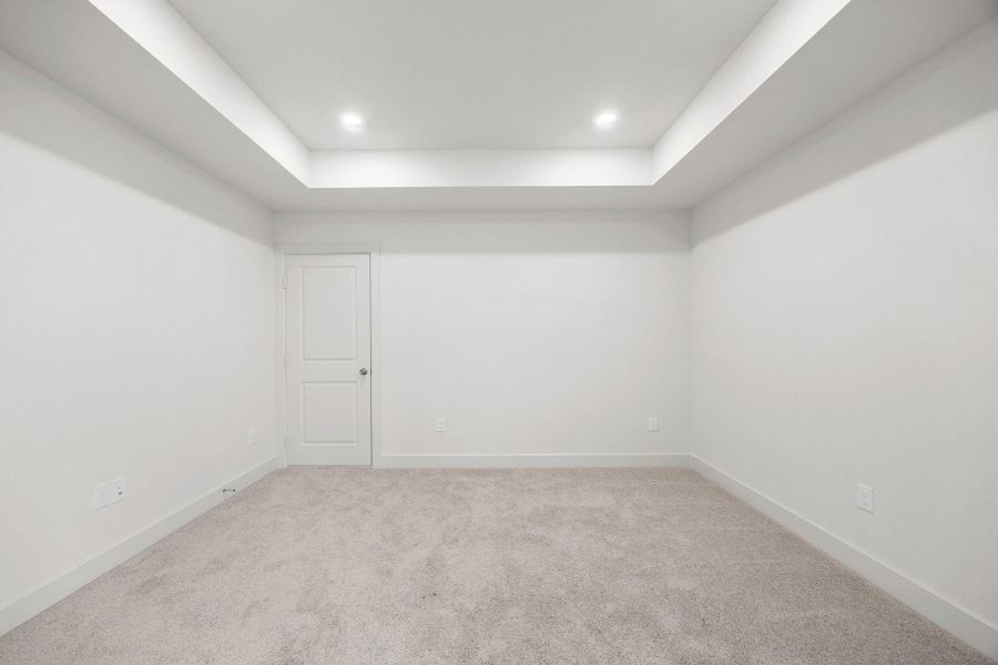 Spacious, unfurnished interior of a new home in Parmer Ranch, Georgetown (Image 20).