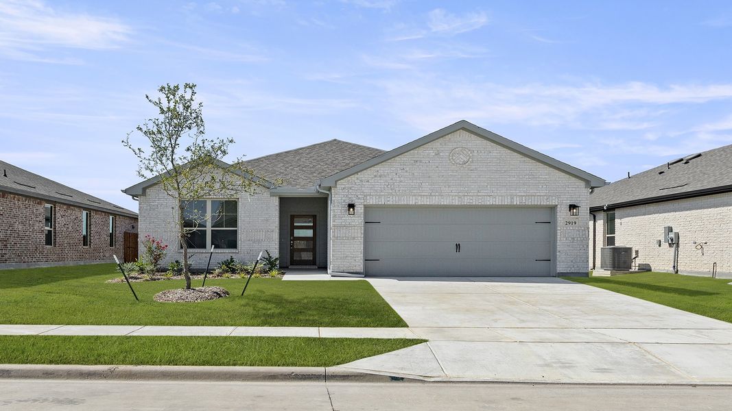 Front exterior of a new home in Churchill 50s, Anna, TX, highlighting curb appeal (Image 31). Front exterior of a new home in Churchill 50s, Anna, TX, highlighting curb appeal (Image 31).