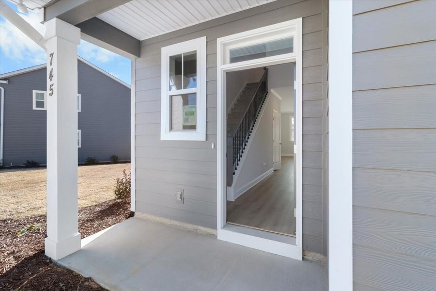 Exterior details and patio area of a home in Tillery Park, Grovetown (Image 3).