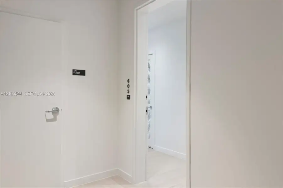 Spacious, unfurnished interior of a new home in , Miami (Image 28).