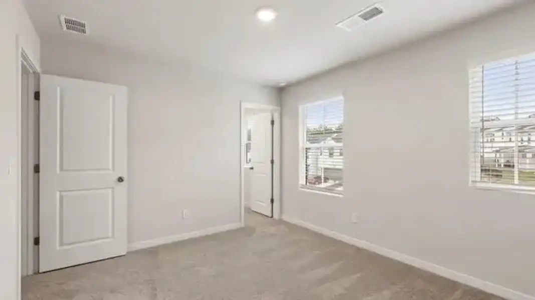 Spacious, unfurnished interior of a new home in Sherwood Square, Flowery Branch (Image 23).