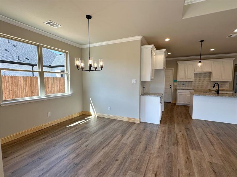 Spacious, unfurnished interior of a new home in , Cleburne (Image 14).