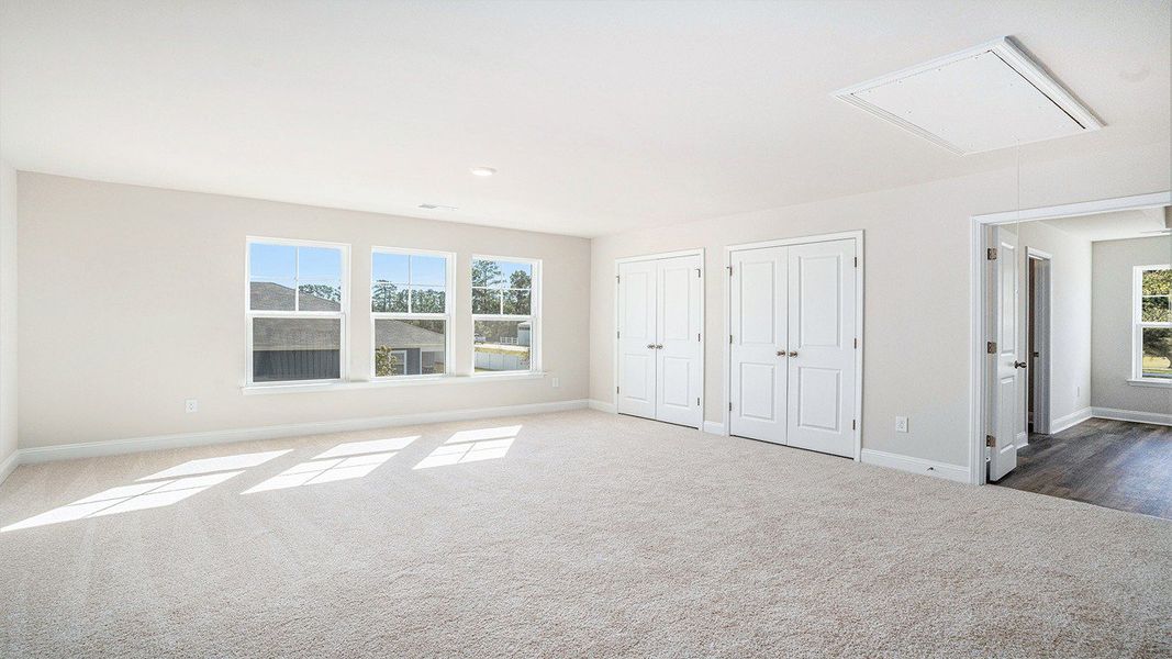 Spacious, unfurnished interior of a new home in Haven View, Murrells Inlet (Image 12).