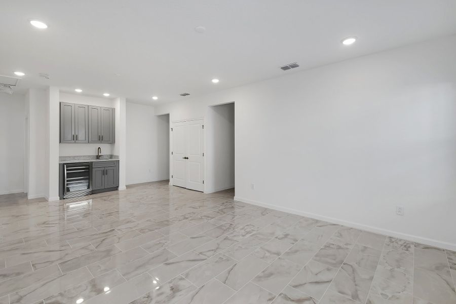 Representative unfurnished interior of a home built from the Sandalwood II by Park Square Residential in Paradiso Grande, Orlando (Image 12).