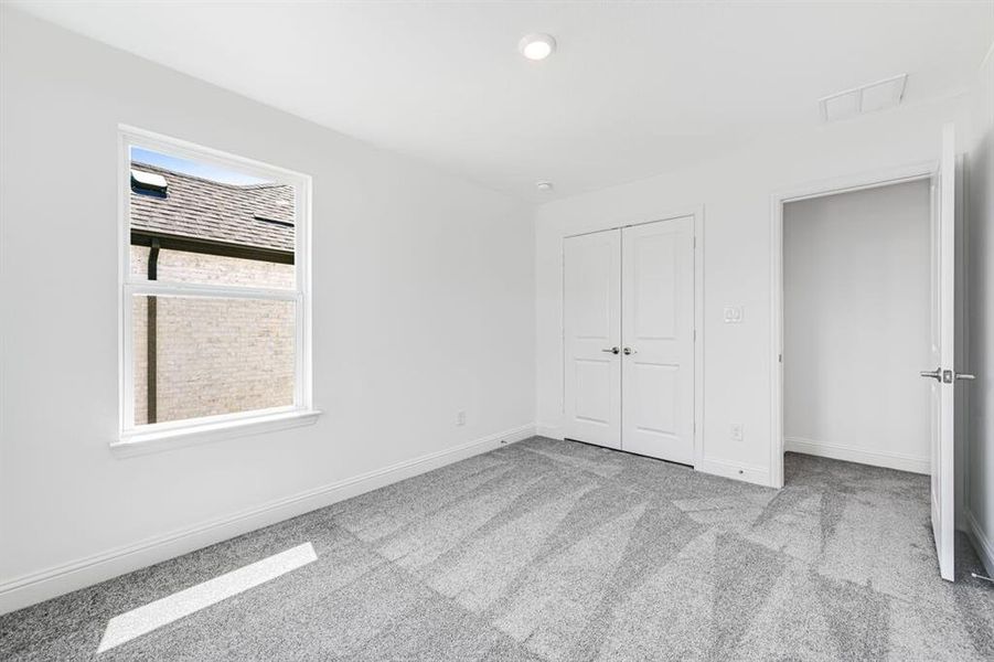 Spacious, unfurnished interior of a new home in Stoneridge, Melissa (Image 21).