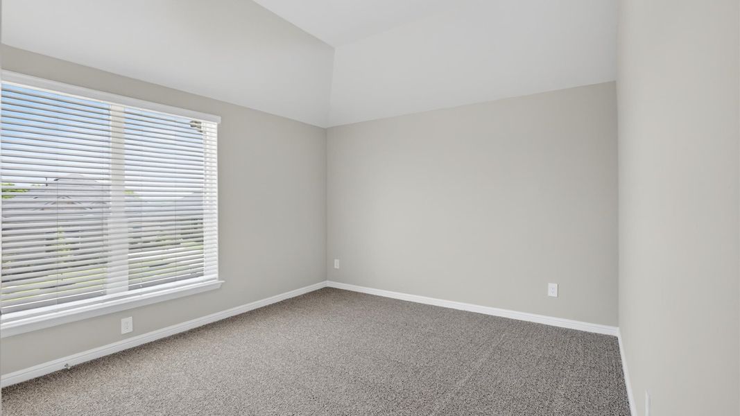 Representative unfurnished interior of a home built from the Wimberley by D.R. Horton in Lakeview Pointe, Midlothian (Image 50).