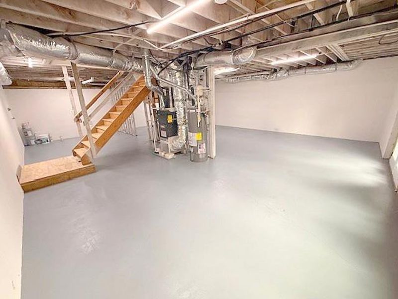 Spacious, unfurnished interior of a new home in , Kennesaw (Image 47).