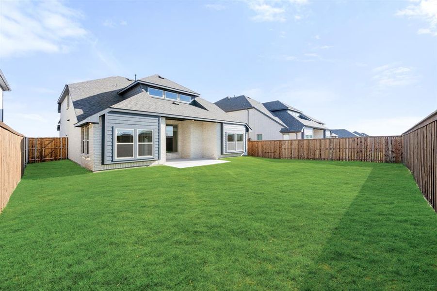 Exterior details and patio area of a home in ArrowBrooke, Aubrey (Image 27). Exterior details and patio area of a home in ArrowBrooke, Aubrey (Image 27).