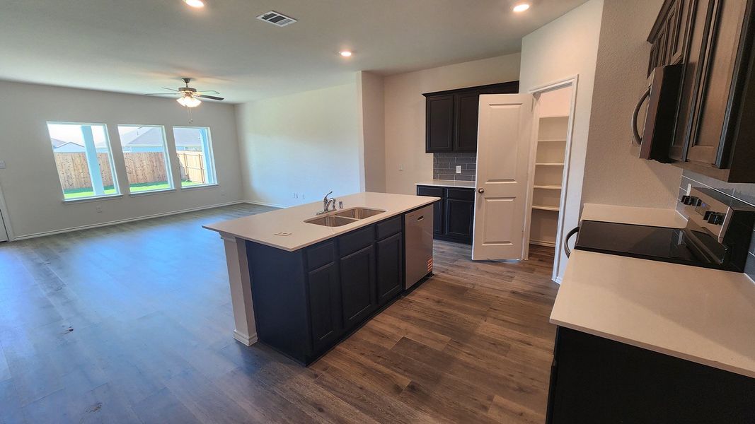 Furnished interior view inside a new home in Waverly Estates, Nevada (Image 5).