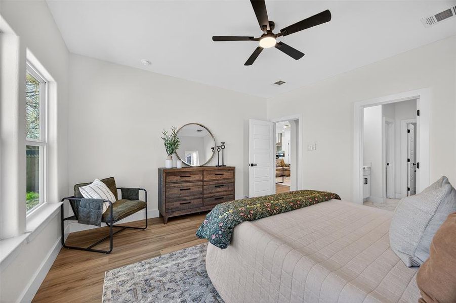 Furnished interior view inside a new home in , Fort Worth (Image 17).
