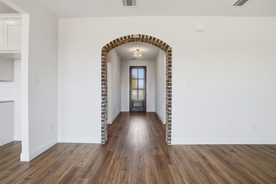 Spacious, unfurnished interior of a new home in Wildcat Ridge, Godley (Image 19). Spacious, unfurnished interior of a new home in Wildcat Ridge, Godley (Image 19).