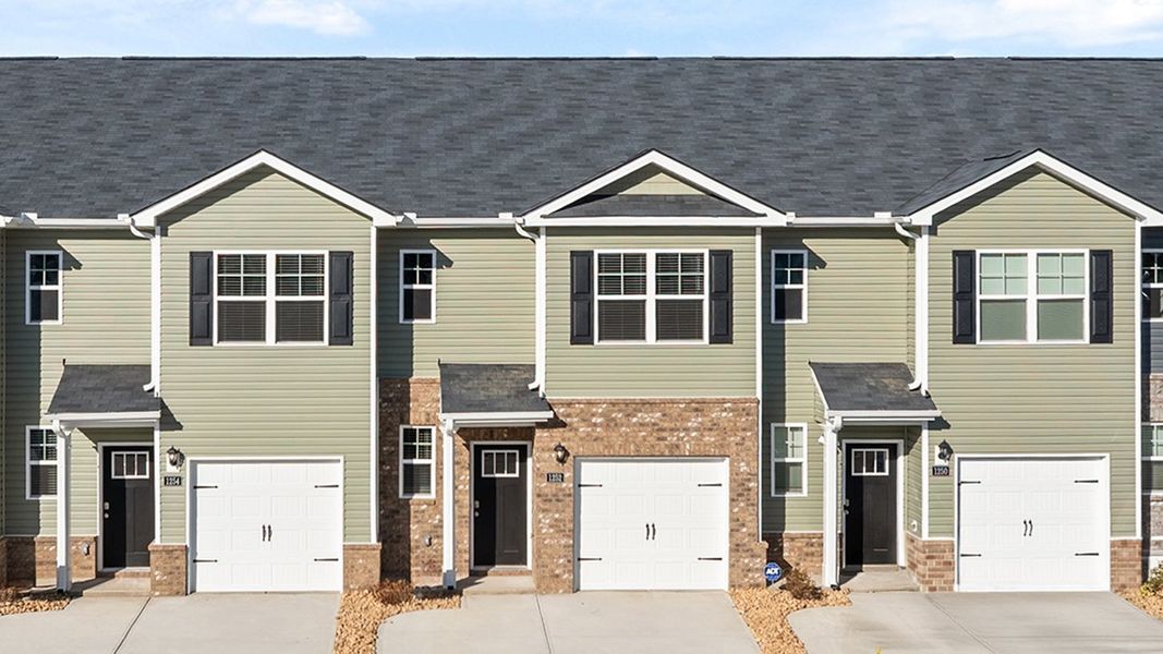 Front exterior of a new home in Weatherstone, Grovetown, GA, highlighting curb appeal (Image 1). Front exterior of a new home in Weatherstone, Grovetown, GA, highlighting curb appeal (Image 1).