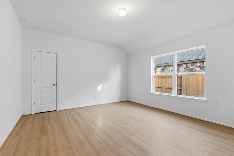 Spacious, unfurnished interior of a new home in Oakwood Estates, Waller (Image 15). Spacious, unfurnished interior of a new home in Oakwood Estates, Waller (Image 15).