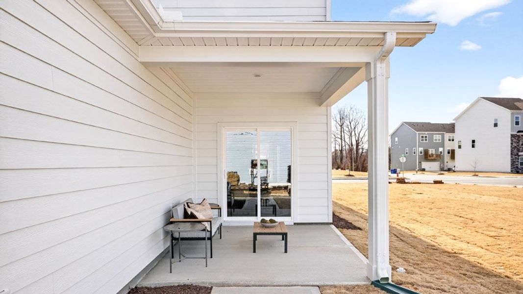 Representative exterior details of a home built from the Calhoun by D.R. Horton in Madden West, Fuquay Varina (Image 4).