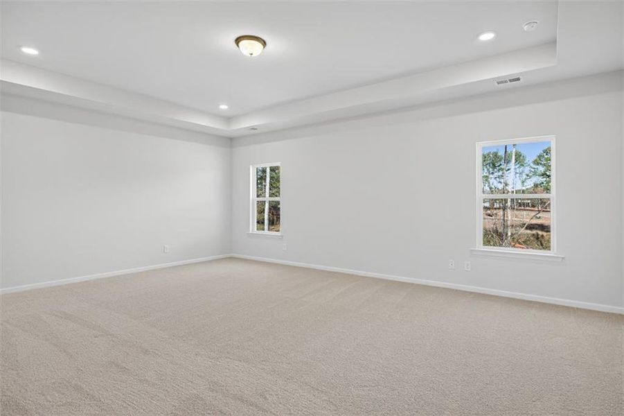 Spacious, unfurnished interior of a new home in Allen Manor, Hoschton (Image 39).