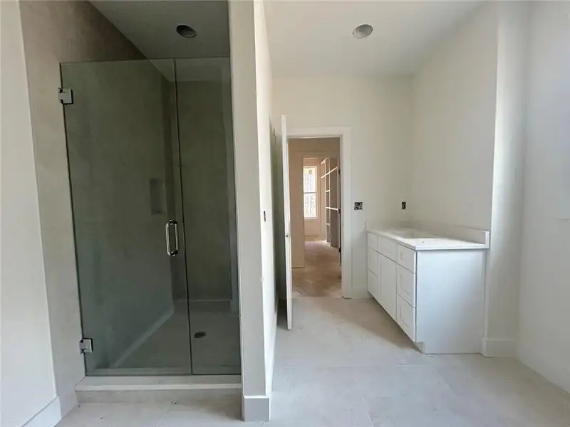 Image 30 of a home in . Image 30 of a home in .