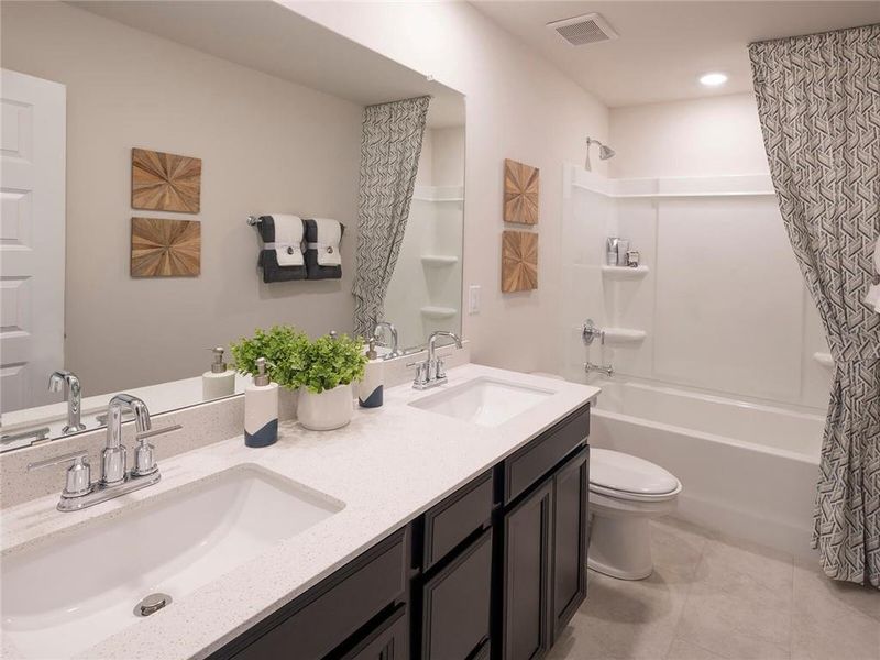 Furnished interior view inside a new home in Ivey Township, Dallas (Image 4).