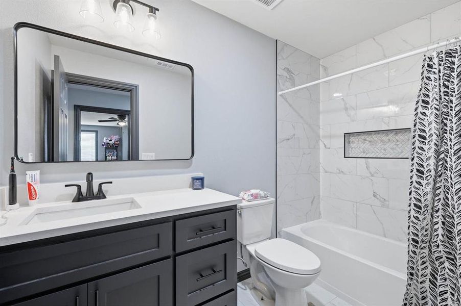 Furnished interior view inside a new home in , Kemp (Image 23).