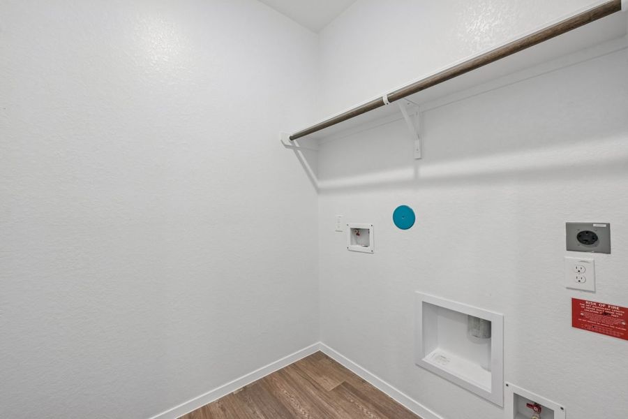 Spacious, unfurnished interior of a new home in Harrington Trails, New Caney (Image 27).