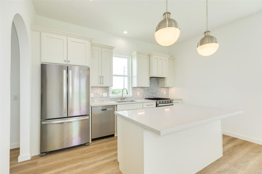 Furnished interior view inside a new home in , Galveston (Image 11).