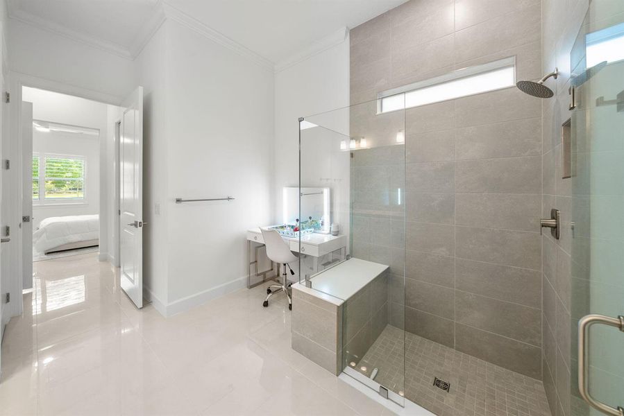 85-web-or-mls-PET06129 85-web-or-mls-PET06129