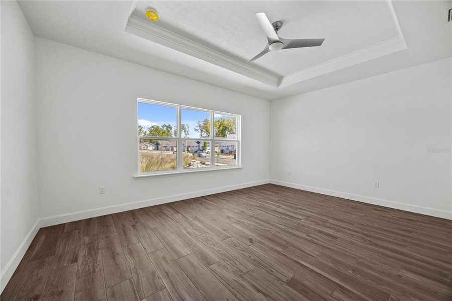 Spacious, unfurnished interior of a new home in , Gainesville (Image 14).
