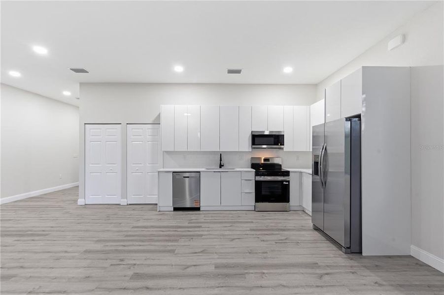 Furnished interior view inside a new home in , Lehigh Acres (Image 6).