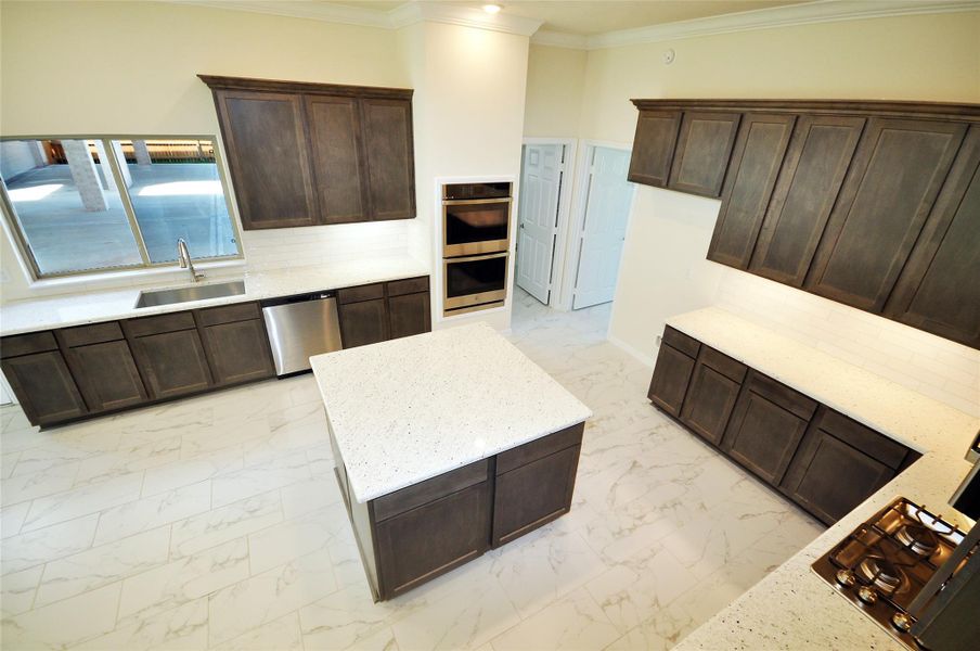 Beautiful Tile flooring extends throughout the entire primary home.