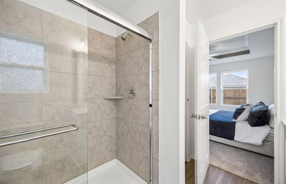 *Model Representation - Owner's private bath
