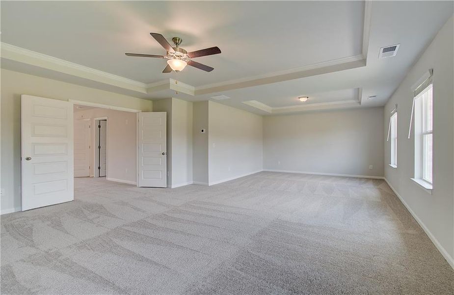 Spacious, unfurnished interior of a new home in Westwind Estates, Hampton (Image 20).