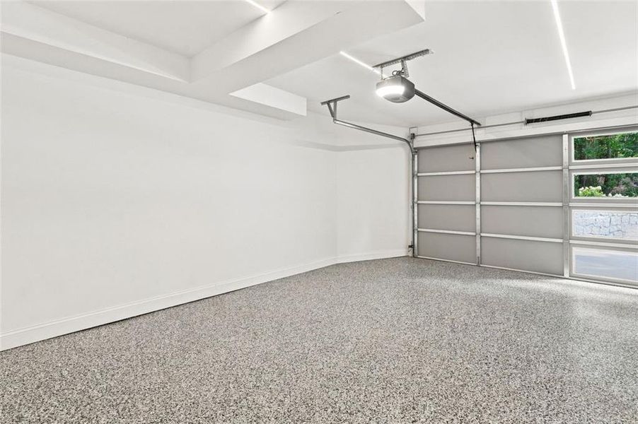 Spacious, unfurnished interior of a new home in , Atlanta (Image 46).