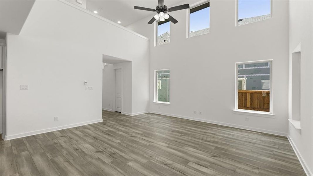 3 1425 Clare Court - Family (2)